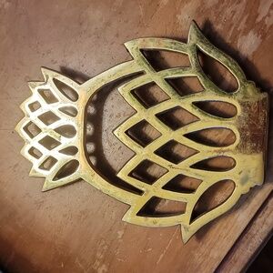 Brass pineapple 🍍 trivet